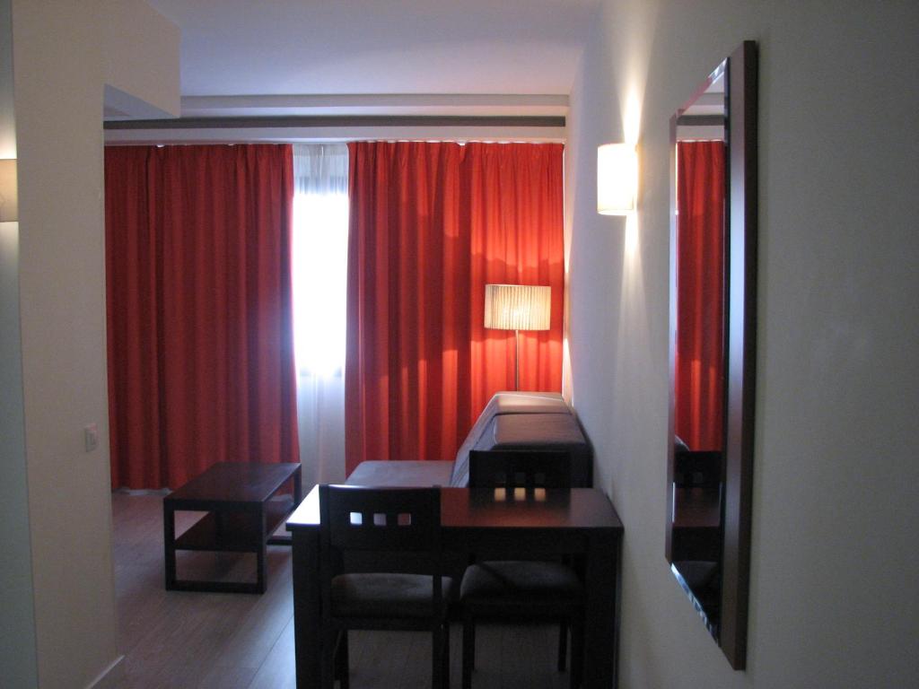Apartamentos Recoletos - Apartment (1-2 Adults)