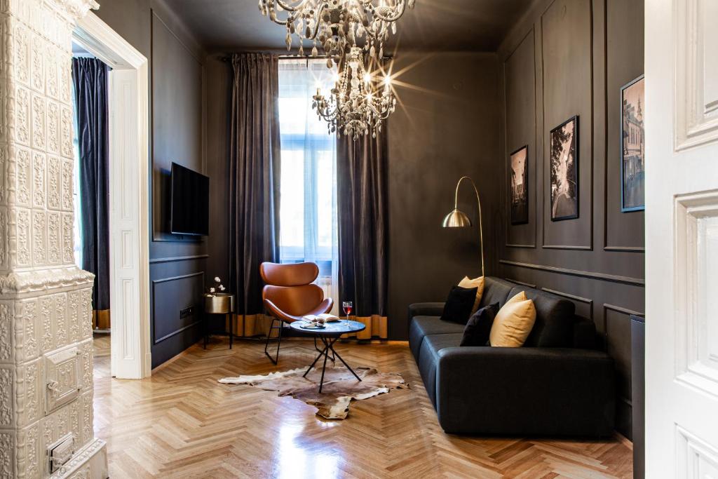 Barocco apartment, Zagreb city center, self check-in, 2nd floor, no elevator