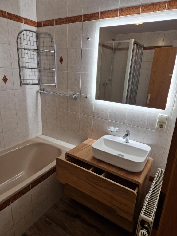 Koupelna v ubytování Apartment fewobaerenstein