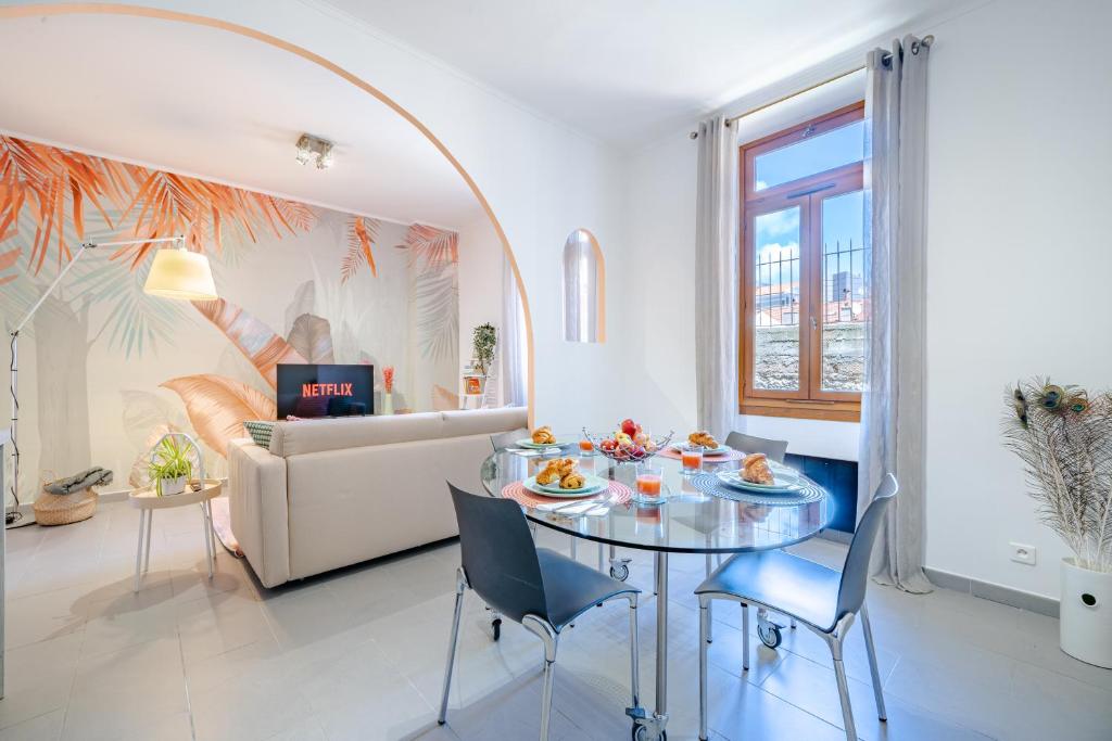 Posezení v ubytování 1Br - Monaco 1 Min Walk - Close to Port and Train