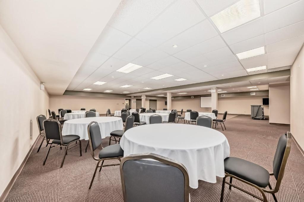 Konferenční prostory v ubytování Grande Cache Inn & Suites