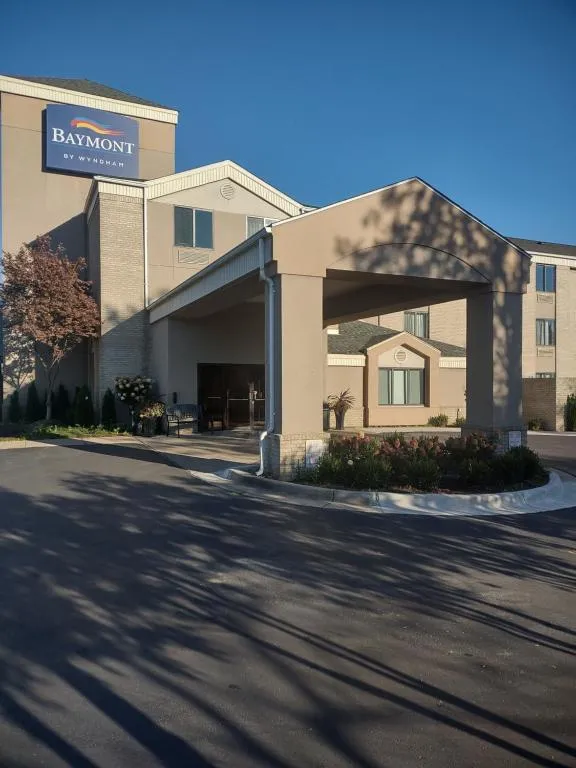 Baymont by Wyndham Flat Rock in Westland