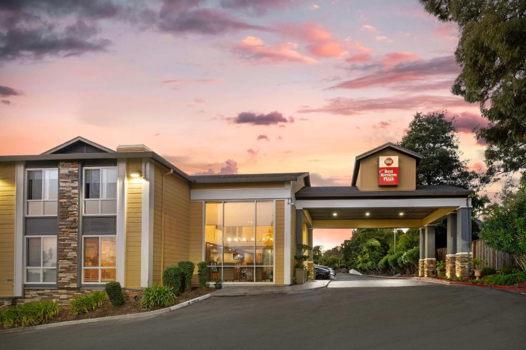 Best Western PLUS Heritage Inn  Benicia