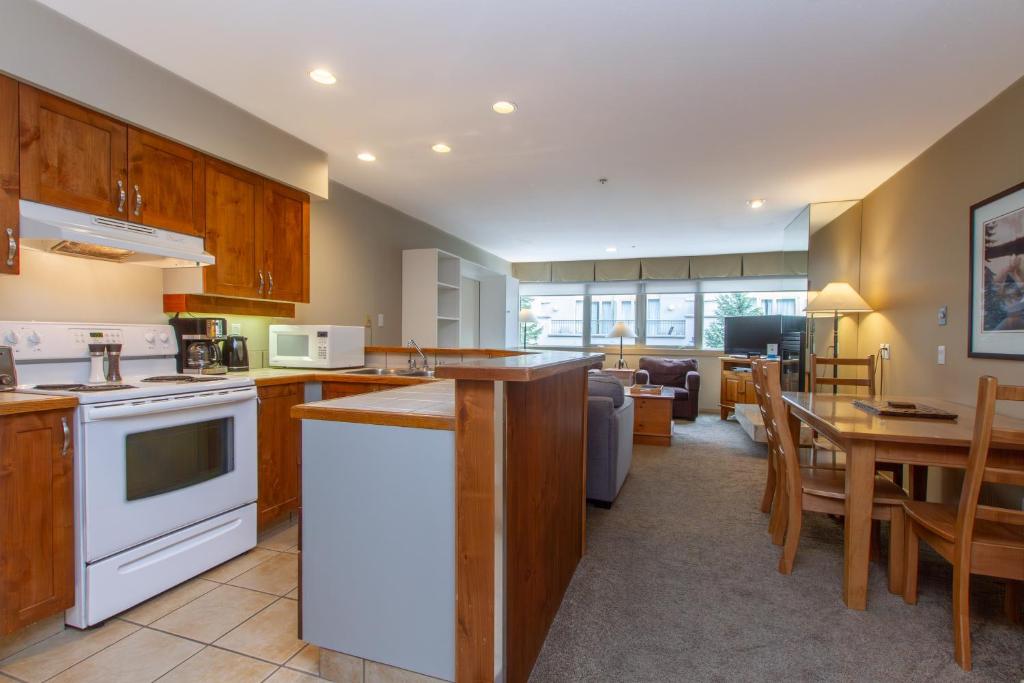 Village Gate House by Whiski Jack - Condo, Studio (Unit 209)
