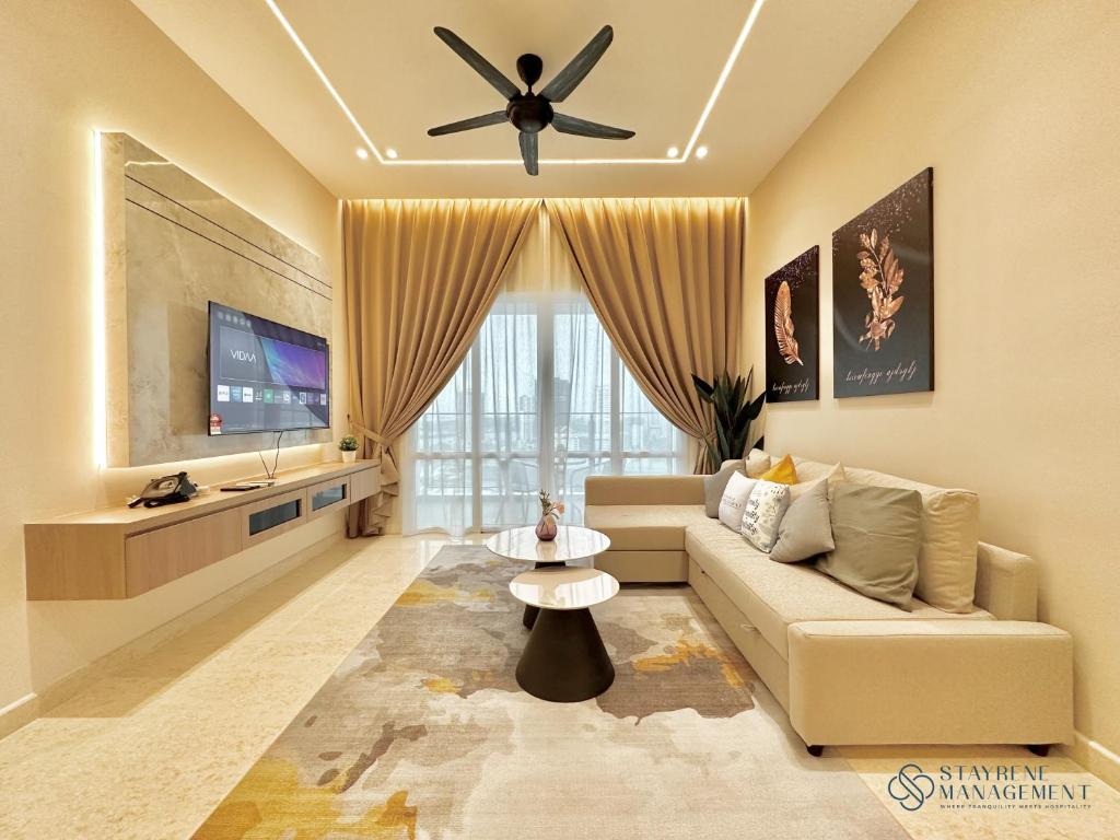 TV a/nebo společenská místnost v ubytování TriTower Residence Johor Bahru by Stayrene