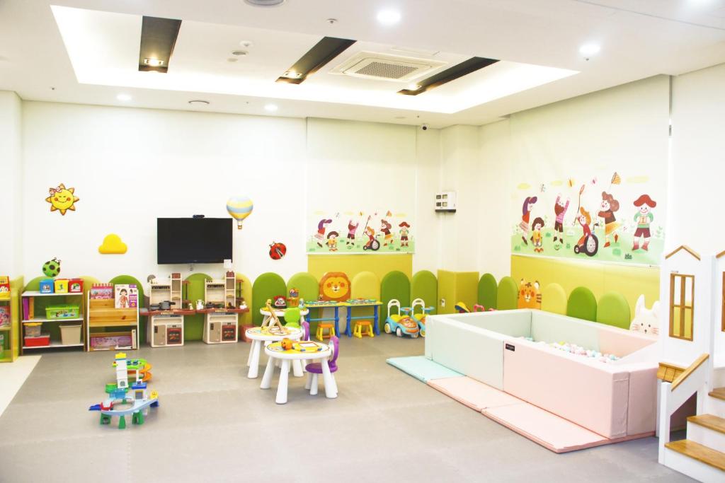Dětský klub v ubytování Ramada by Wyndham Yongin