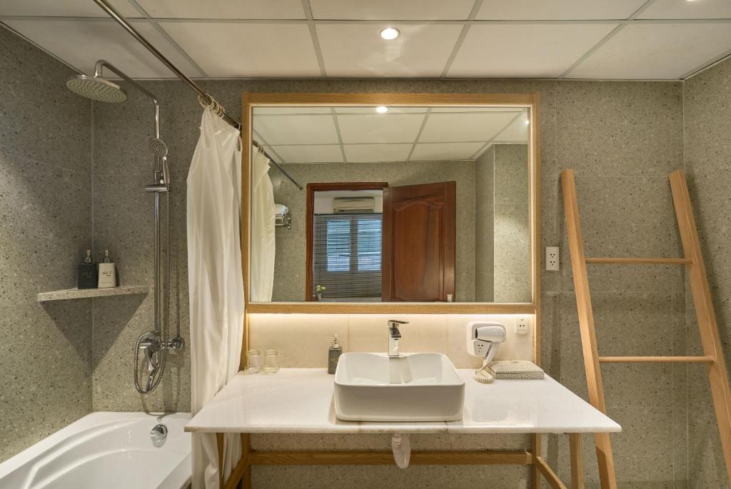 Phòng Deluxe Giường Đôi/2 Giường Đơn
