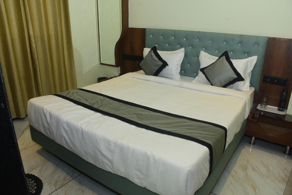 Hotel Laxmi Niwas - Deluxe Doppel- Oder Zwillingszimmer