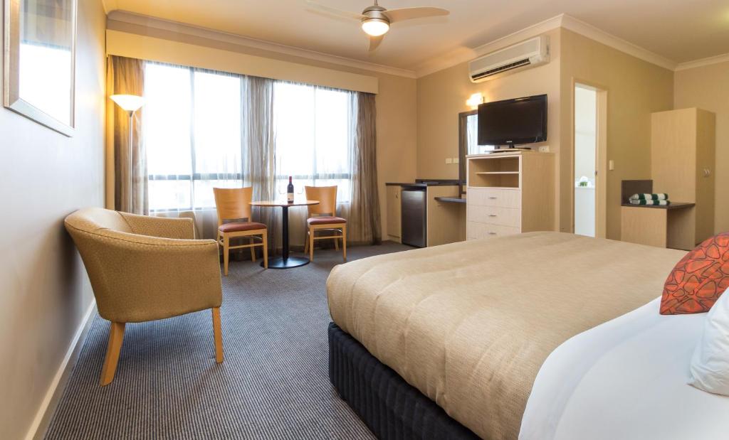 McCracken Country Club - Loft Spa Room