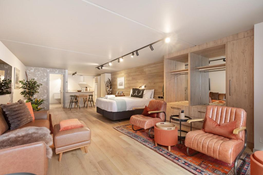 En eller flere senge i et værelse på Luxurious Studio in City Centre