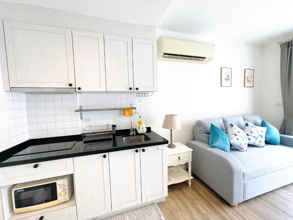 SummerHuahinCondo 221,Pool View,Near Beach&Cicada - Resim 5