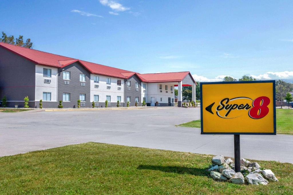 Certifikát, hodnocení, plakát nebo jiný dokument vystavený v ubytování Super 8 by Wyndham Olney