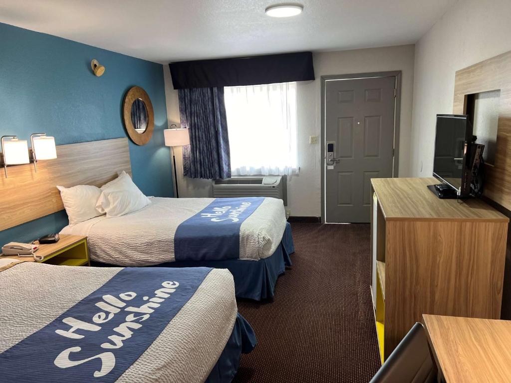 Days Inn by Wyndham Pratt - Habitación Doble Con Dos Camas Dobles: No Fumar