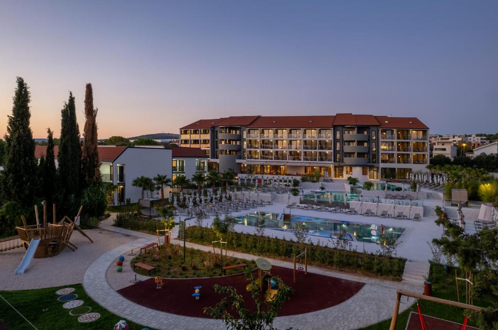 Bazén v ubytování Molum Hotel & Residences nebo v jeho okolí