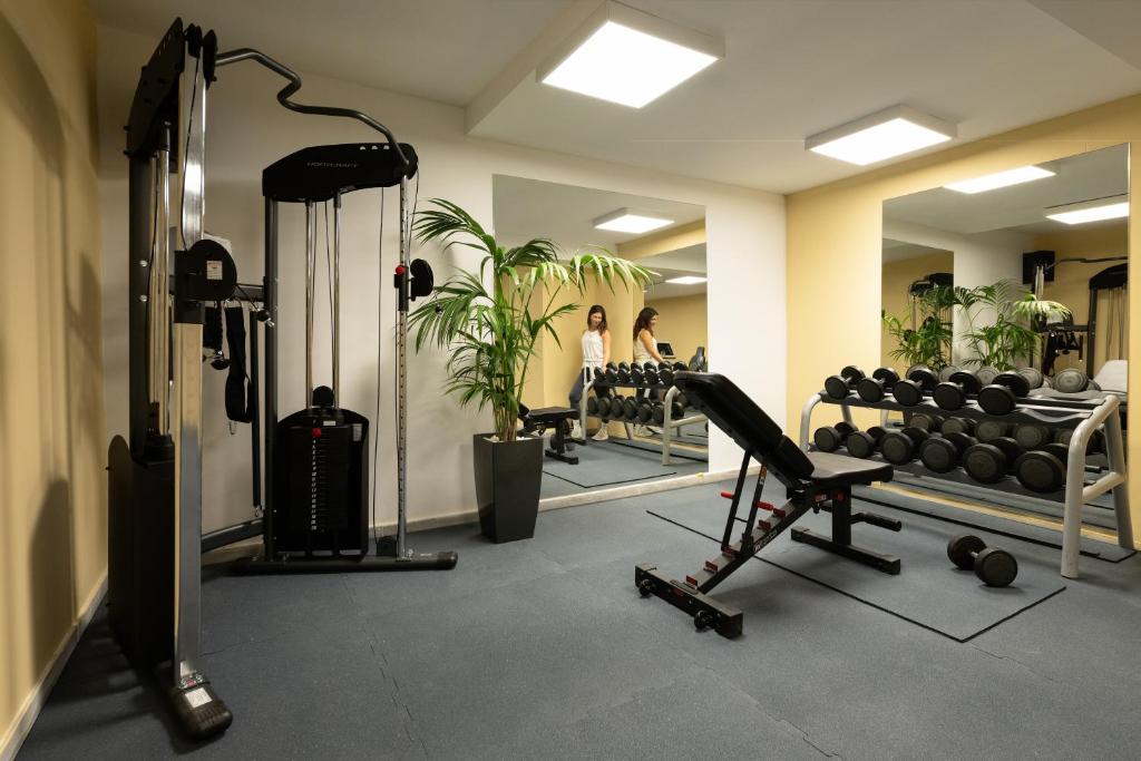 Fitness centrum a/nebo fitness zařízení v ubytování Mitsis Petit Palais