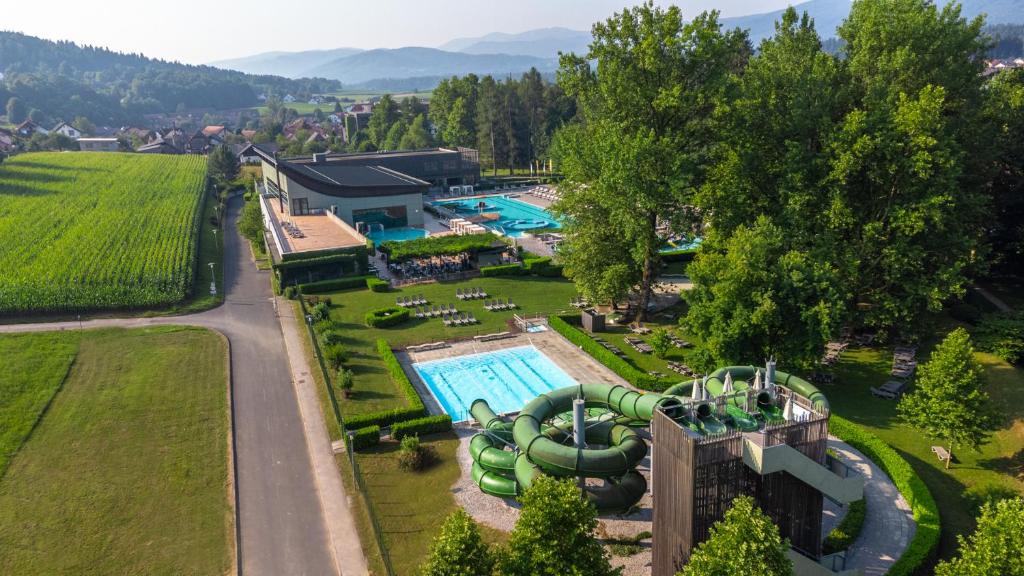 Bazén v ubytování Hotel Kristal - Terme Krka nebo v jeho okolí