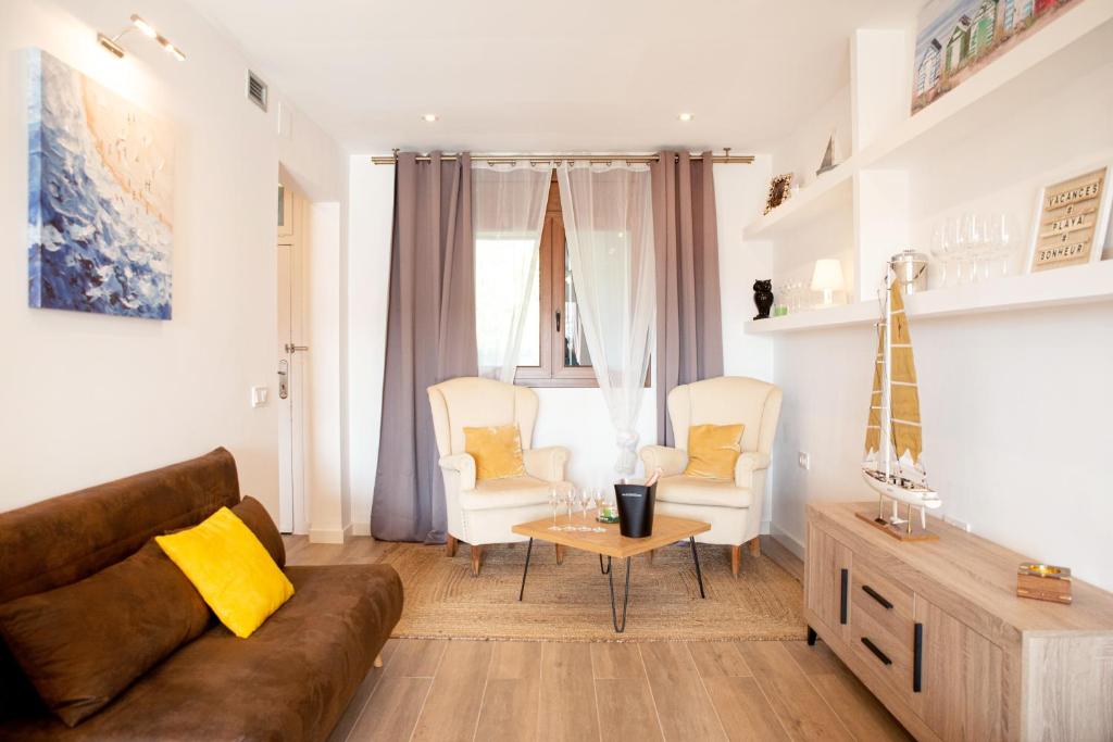 Posedenie v ubytovaní Apartamento Las Palmeras by Rent Costa Brava