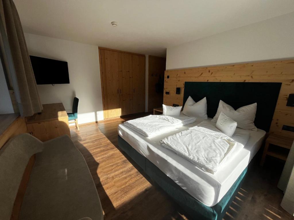 Postel nebo postele na pokoji v ubytování Hotel Mirabel