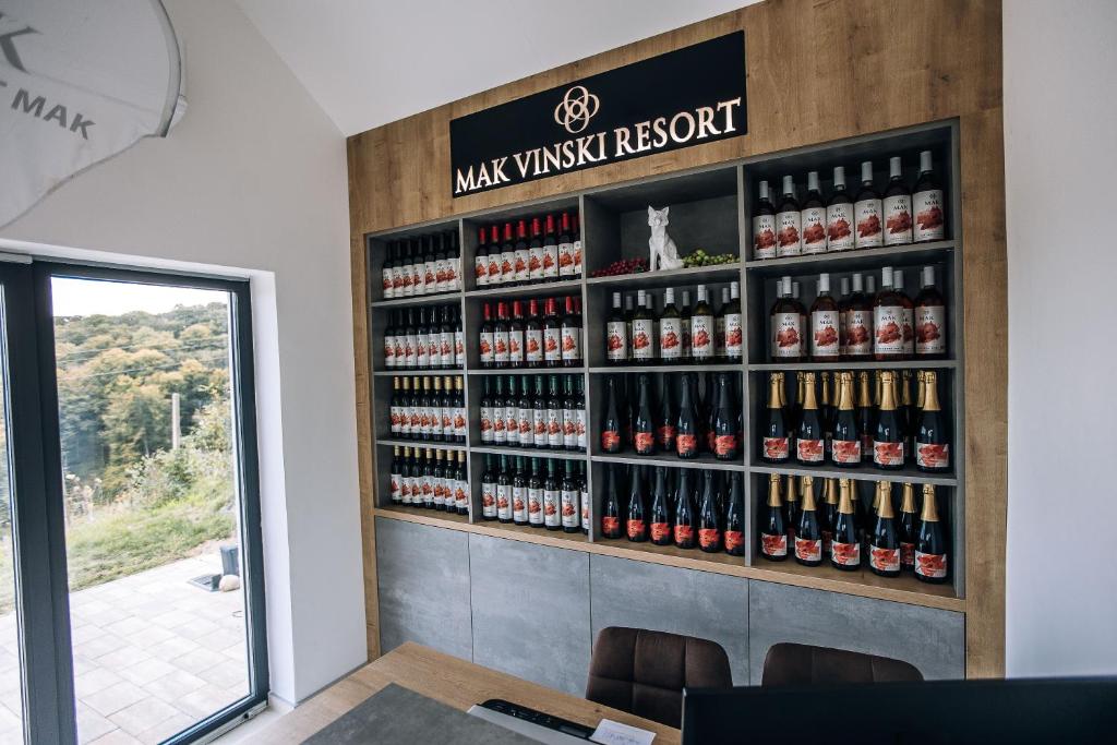 Nápoje v ubytování Wine Resort Mak