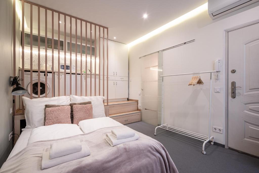 Cozy Little Flat in the City Center 1066 Budapest, Dessewffy u. 24 kép - 1