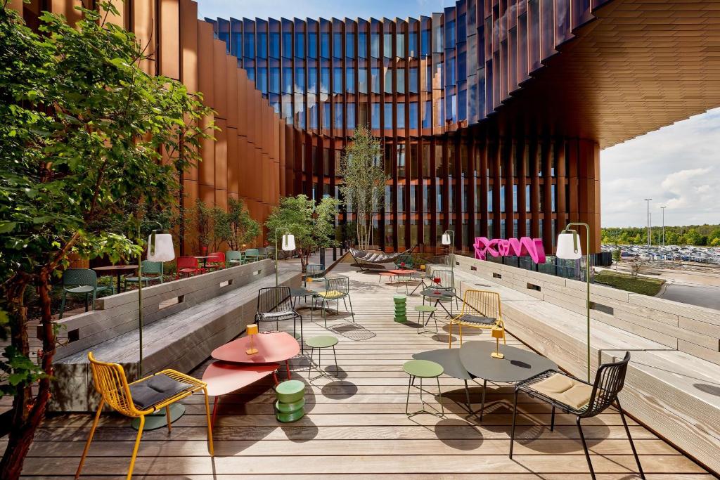 Moxy Luxembourg Airport - Resim 6