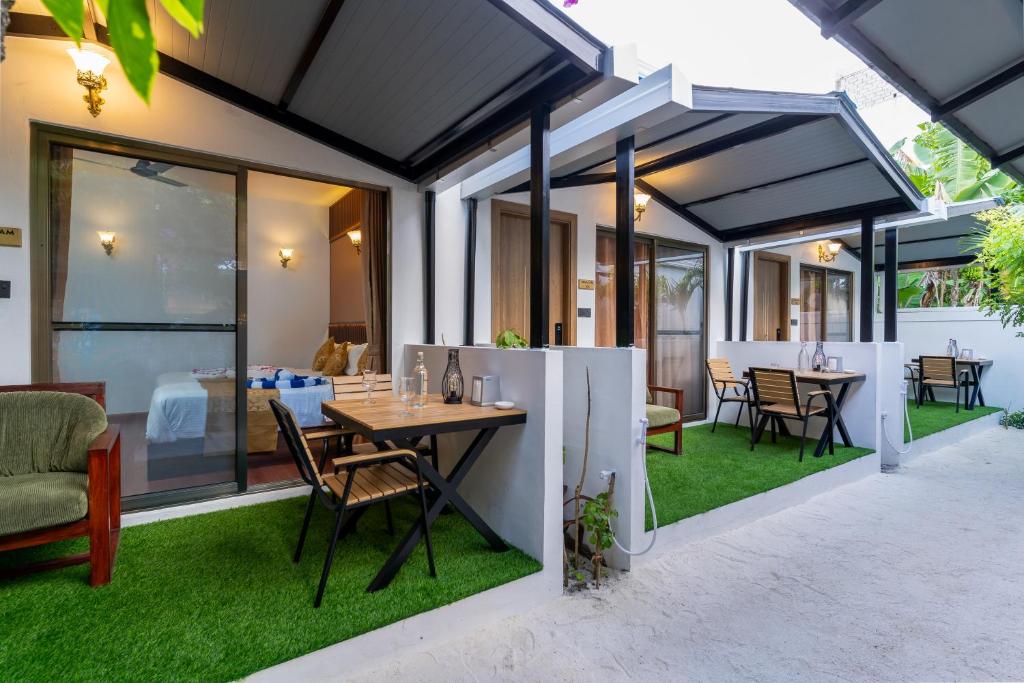 Patio nebo venkovní prostory v ubytování Ganduvaru Villa