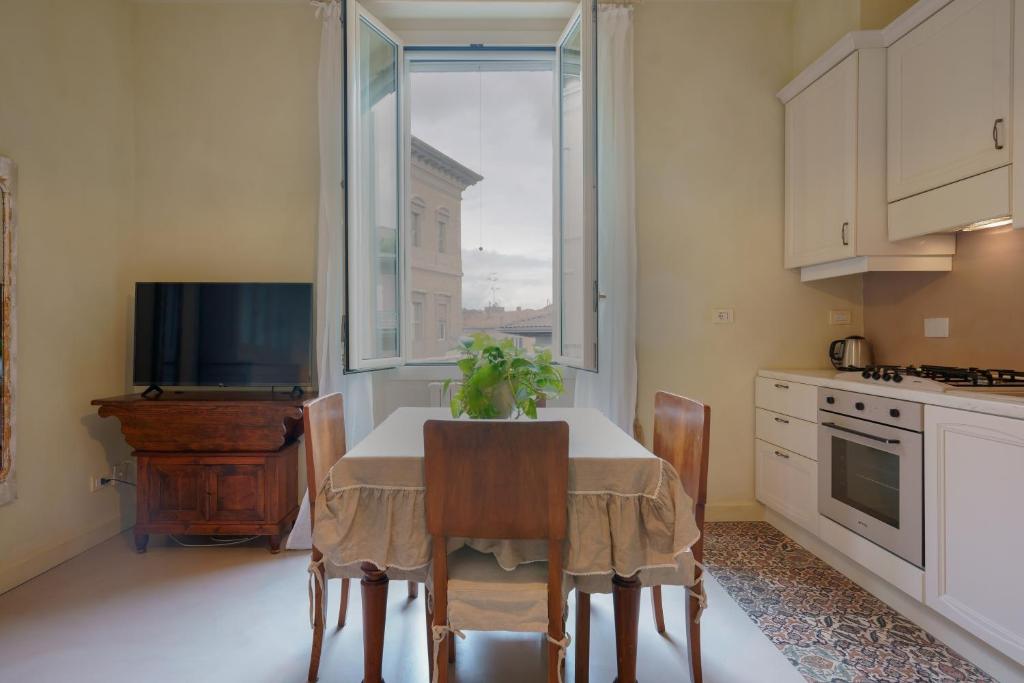 Kuchnia lub aneks kuchenny w obiekcie Guasto Apartment