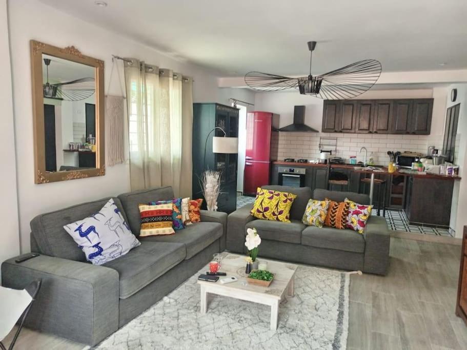 Χώρος καθιστικού στο Appartement meublé Fann Hock