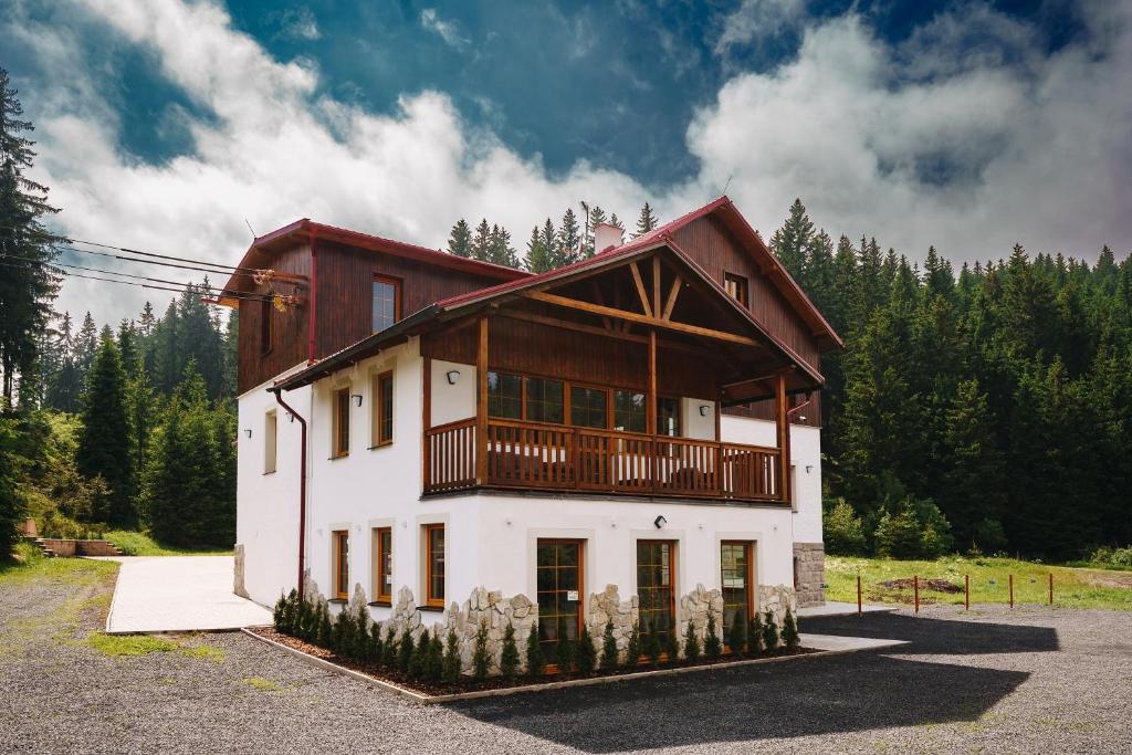 Budova, kde se apartmán nachází