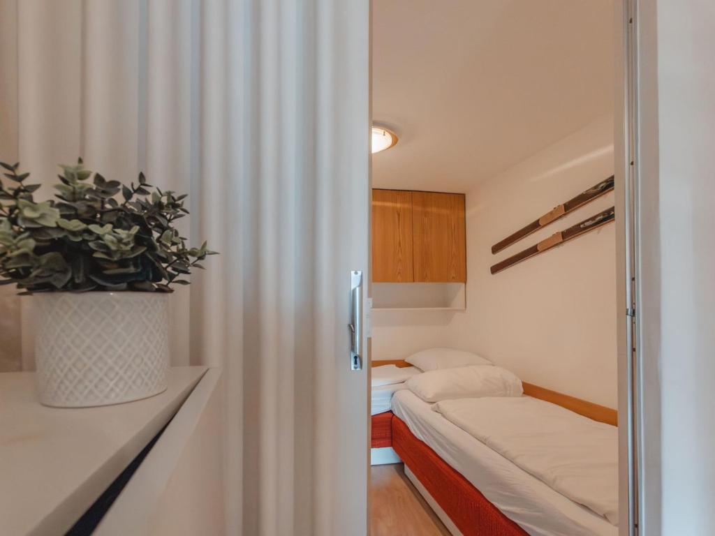 Posteľ alebo postele v izbe v ubytovaní Apartment Haus Achenstrasse-5 by Interhome