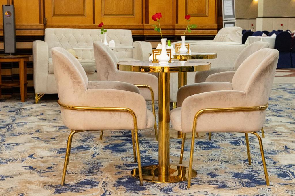 Posezení v ubytování Maysan Al Maqam Hotel