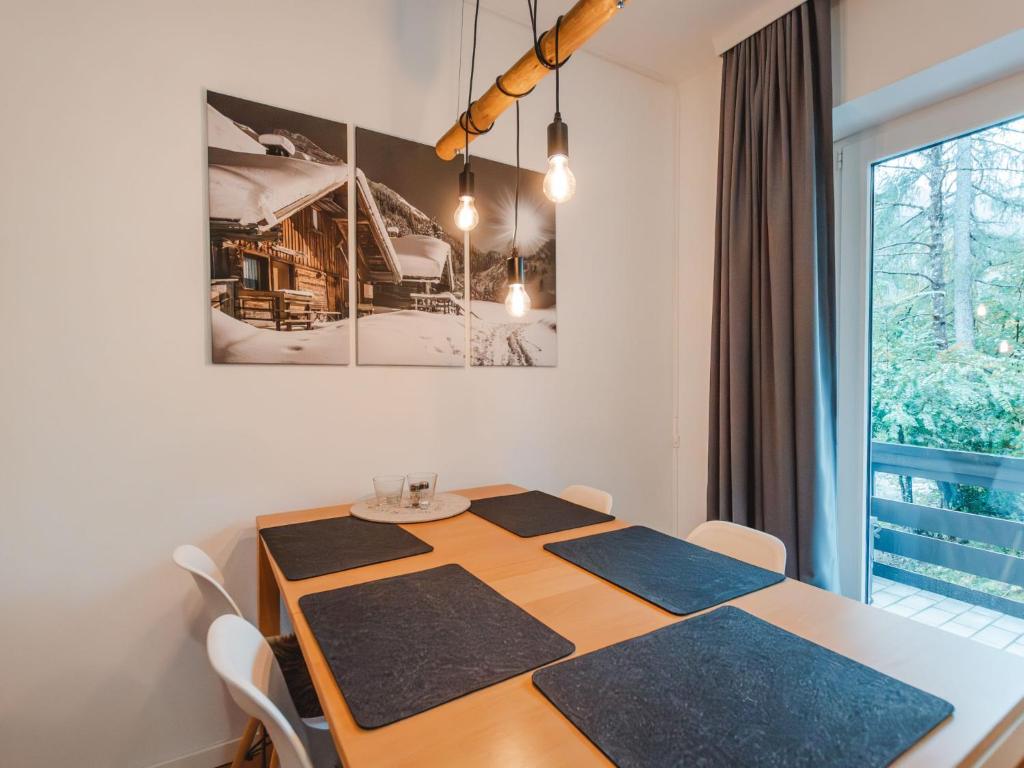Posteľ alebo postele v izbe v ubytovaní Apartment Monte Grau Top 5 by Interhome