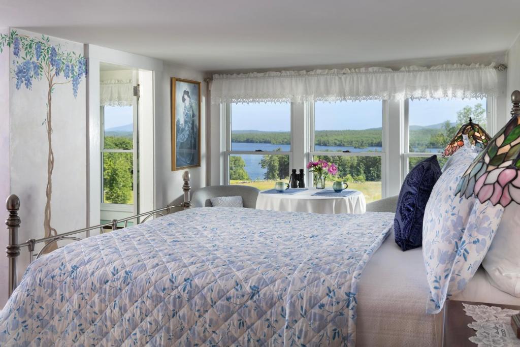 Maguire House Bed and Breakfast - Queen Room