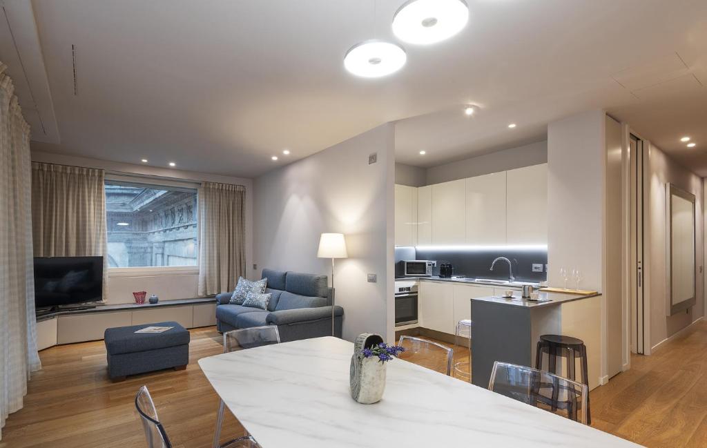 Fifty Eight Milan Duomo - 18