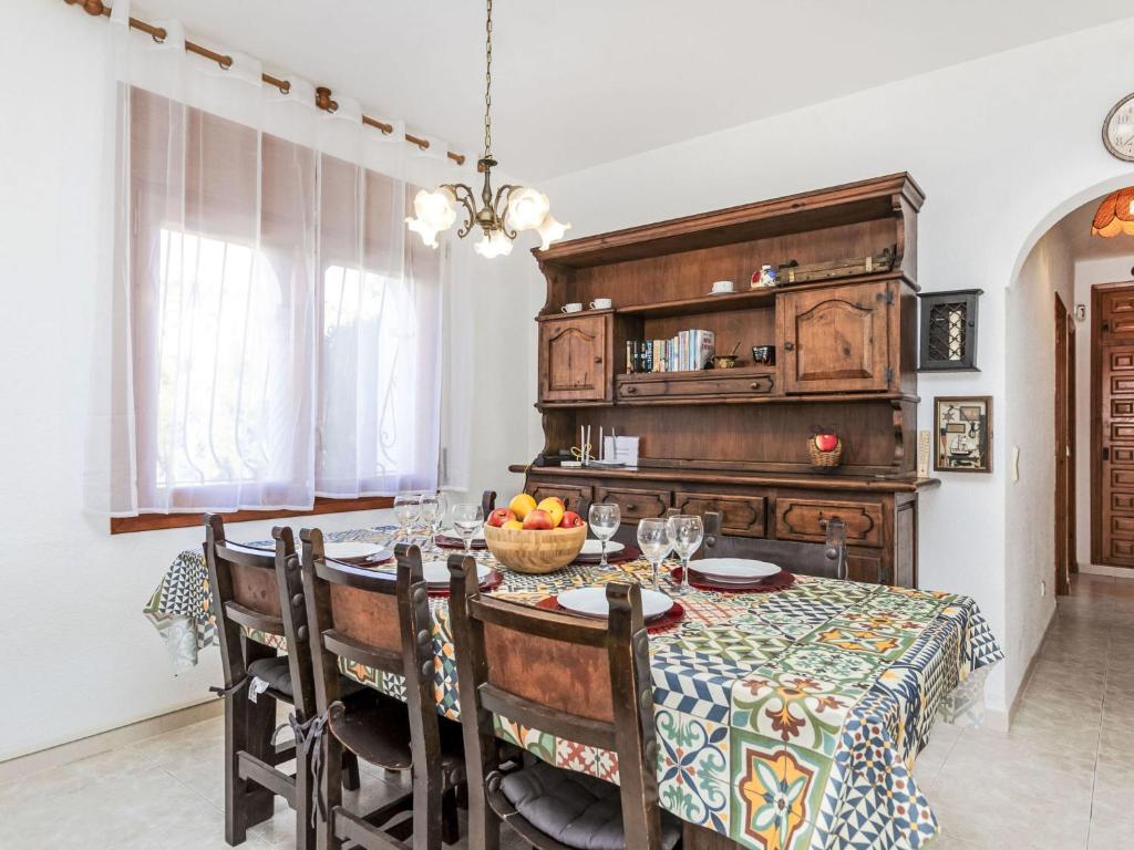 Kuchyňa alebo kuchynka v ubytovaní Villa Villa Barcelona by Interhome