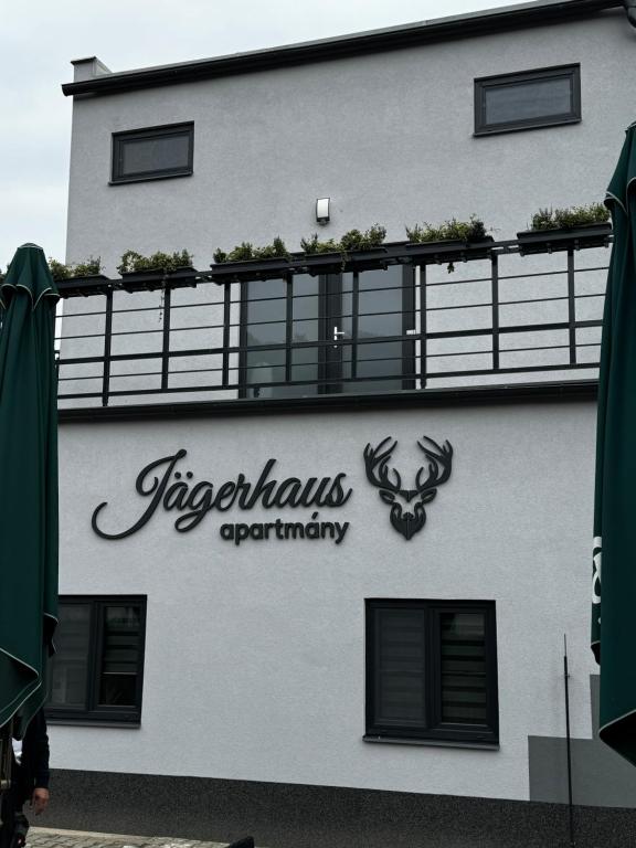 Jagerhaus Libochovice (Jägerhaus Libochovice, bohaté minulosti, bohatou historií, česká jídla) Jagerhaus Libochovice
