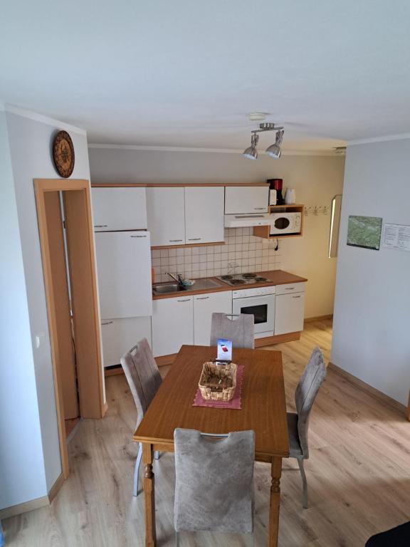 Kuchyň nebo kuchyňský kout v ubytování Apartment Katzer