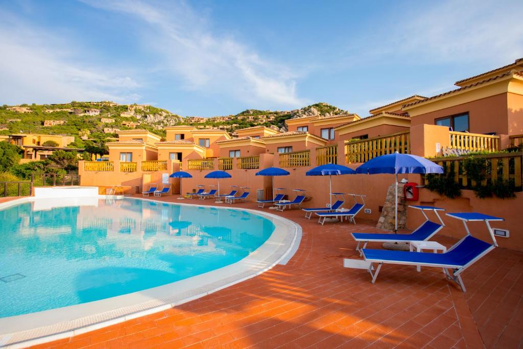 Bazén v ubytování Hotel Costa Paradiso nebo v jeho okolí