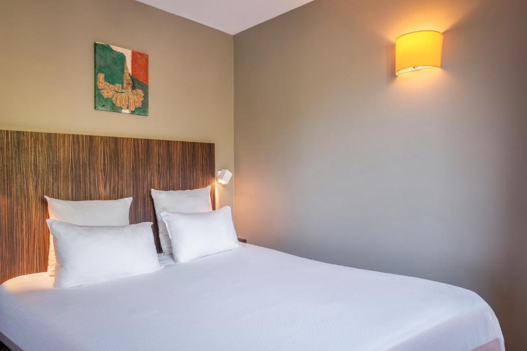 Hôtel Helzear Champs-Elysées - Resim 17