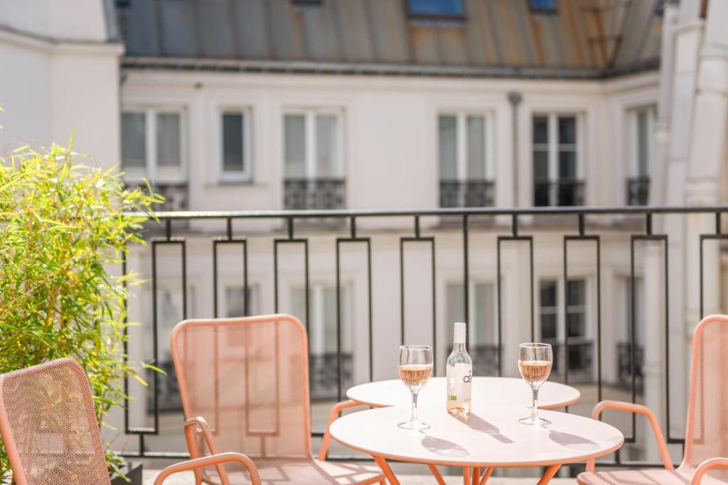 Hôtel Helzear Champs-Elysées - Resim 25