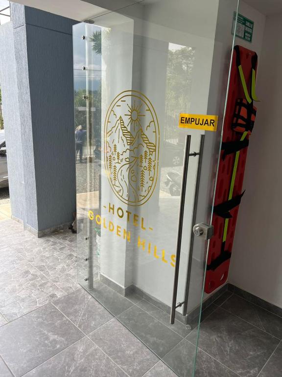 Certifikát, hodnocení, plakát nebo jiný dokument vystavený v ubytování Hotel Golden Hills Manizales