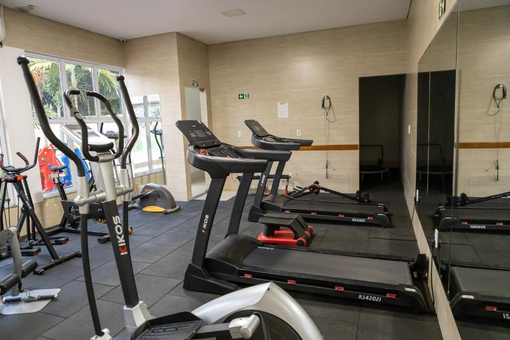 Fitness centrum a/nebo fitness zařízení v ubytování Allegro Hotel