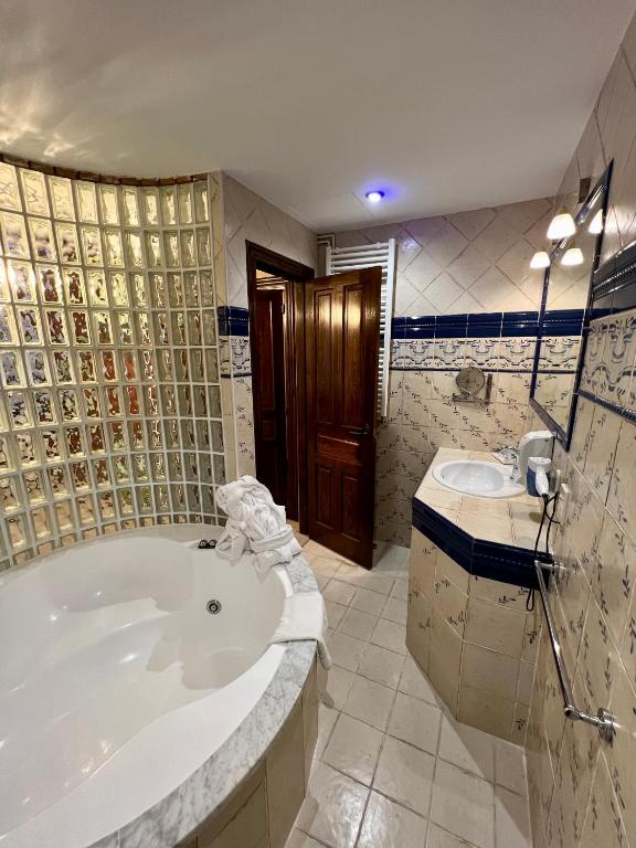 Posada la Leyenda - Habitación Doble De Lujo Con Baño De Hidromasaje