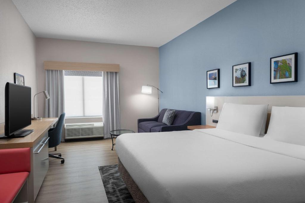 Hilton Garden Inn Wilkes-Barre - King Room Met Bankbed - Niet -roken