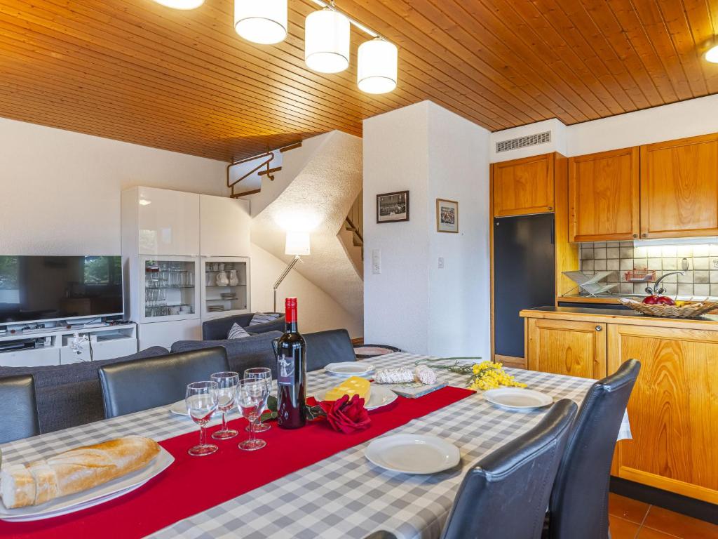 Kuchyň nebo kuchyňský kout v ubytování Apartment Pavillons A by Interhome