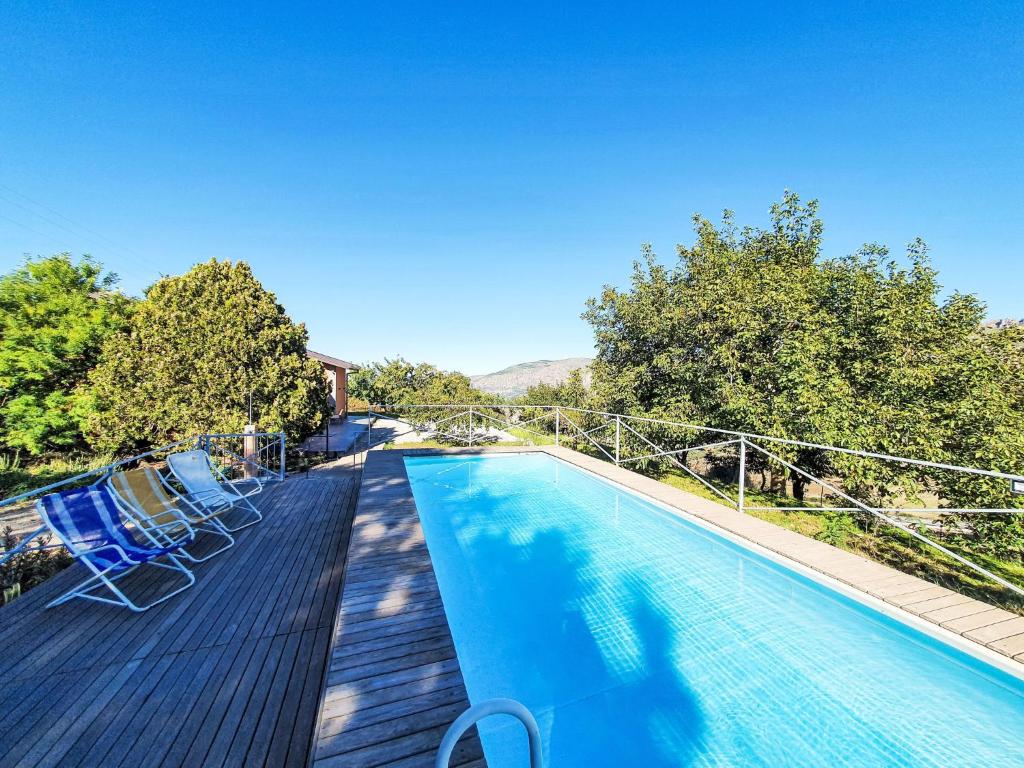 Bazén v ubytování Villa Favorita Suites Ginestra by Interhome nebo v jeho okolí