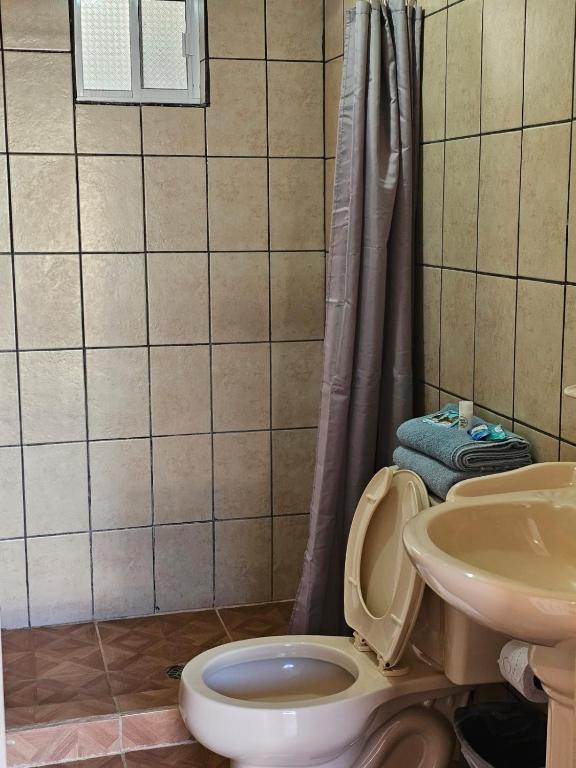 Koupelna v ubytování Sierra Hotel