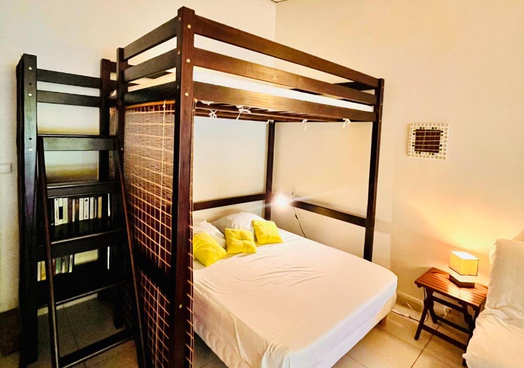 Postel nebo postele na pokoji v ubytování Studio Émeraude - Vue mer - 6 personnes