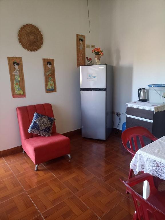 Kuchyň nebo kuchyňský kout v ubytování Hostal Dorys Mar