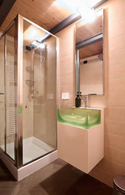 Kúpeľňa v ubytovaní Johnny Suites Bergamo Alta
